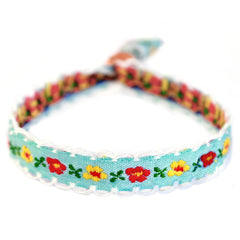 Geweven armband cotton flower blauw