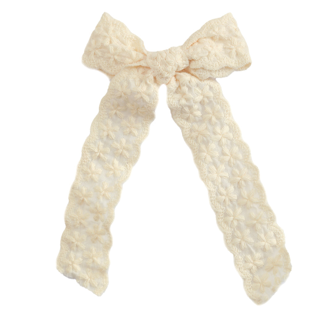 Hairpin bow cream