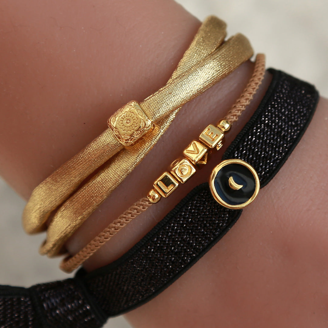 Le bracelet love caramel or