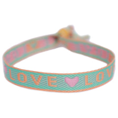 Geweven armbandje love pastel